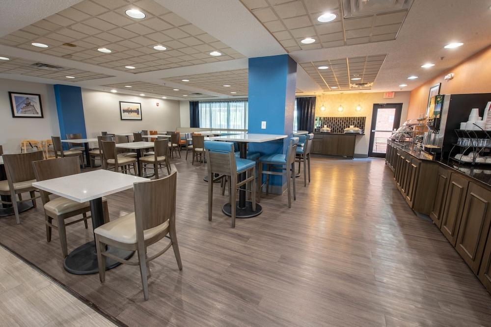 Wingate By Wyndham Indianapolis Airport Plainfield Hotel Exterior photo