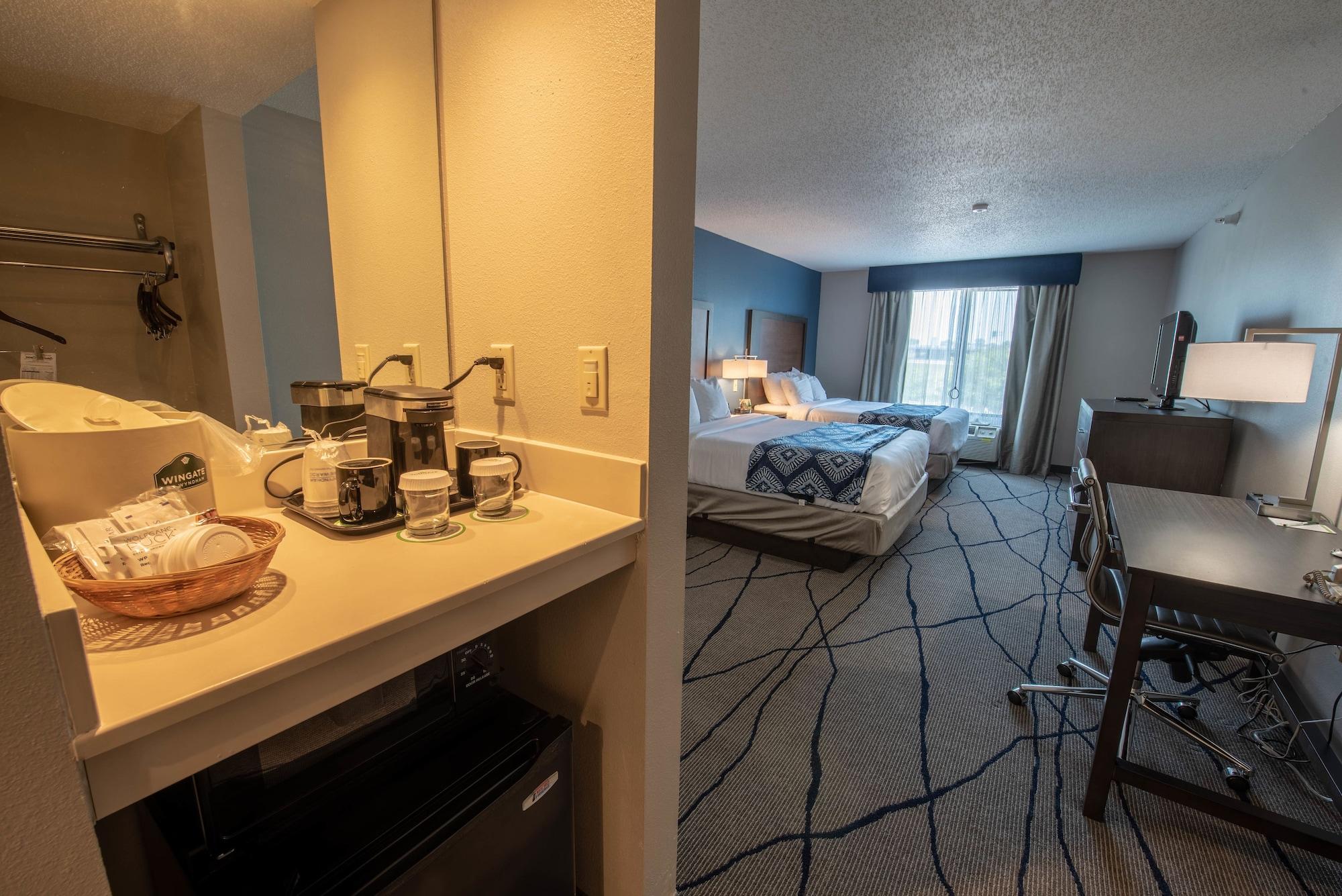 Wingate By Wyndham Indianapolis Airport Plainfield Hotel Exterior photo