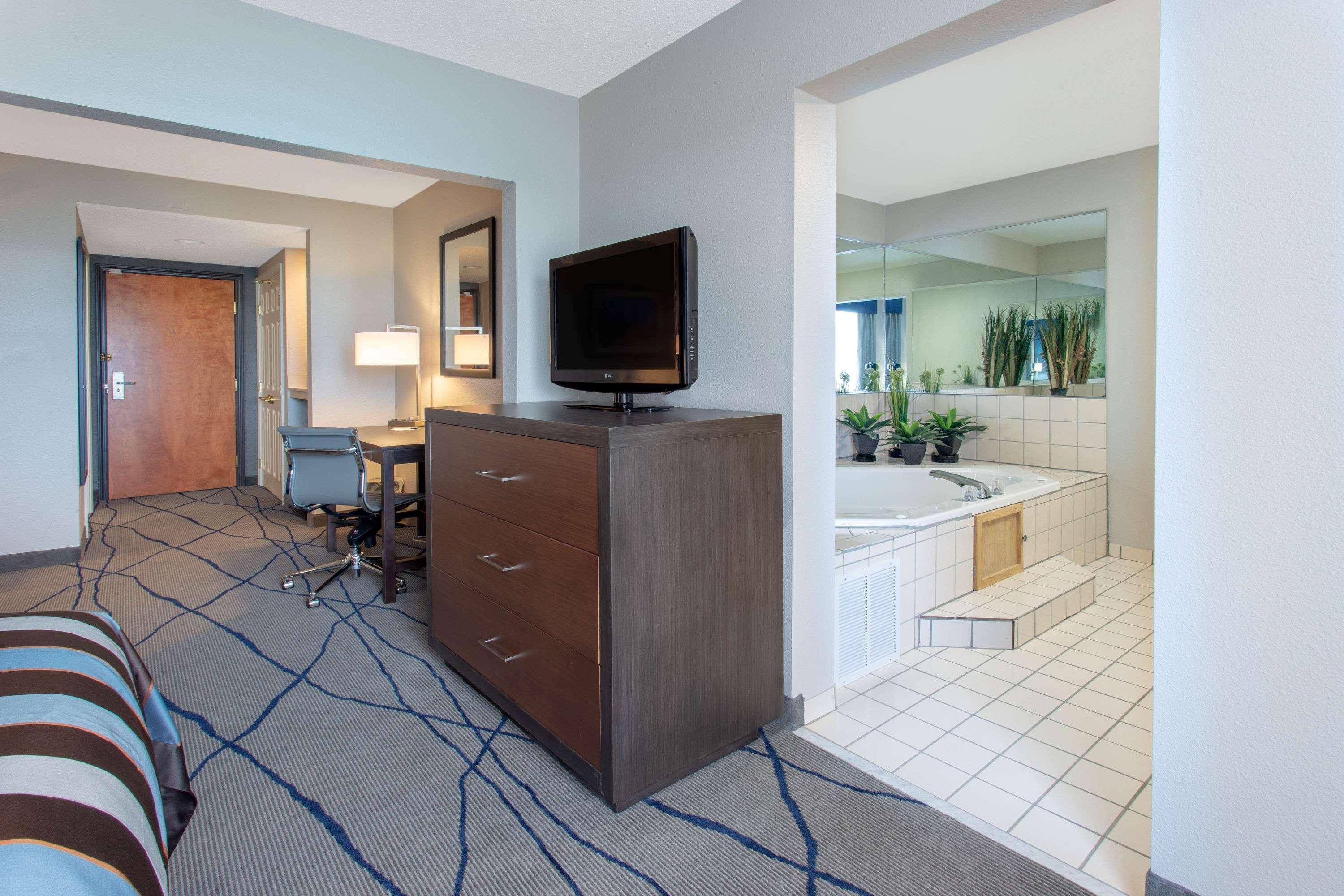 Wingate By Wyndham Indianapolis Airport Plainfield Hotel Exterior photo