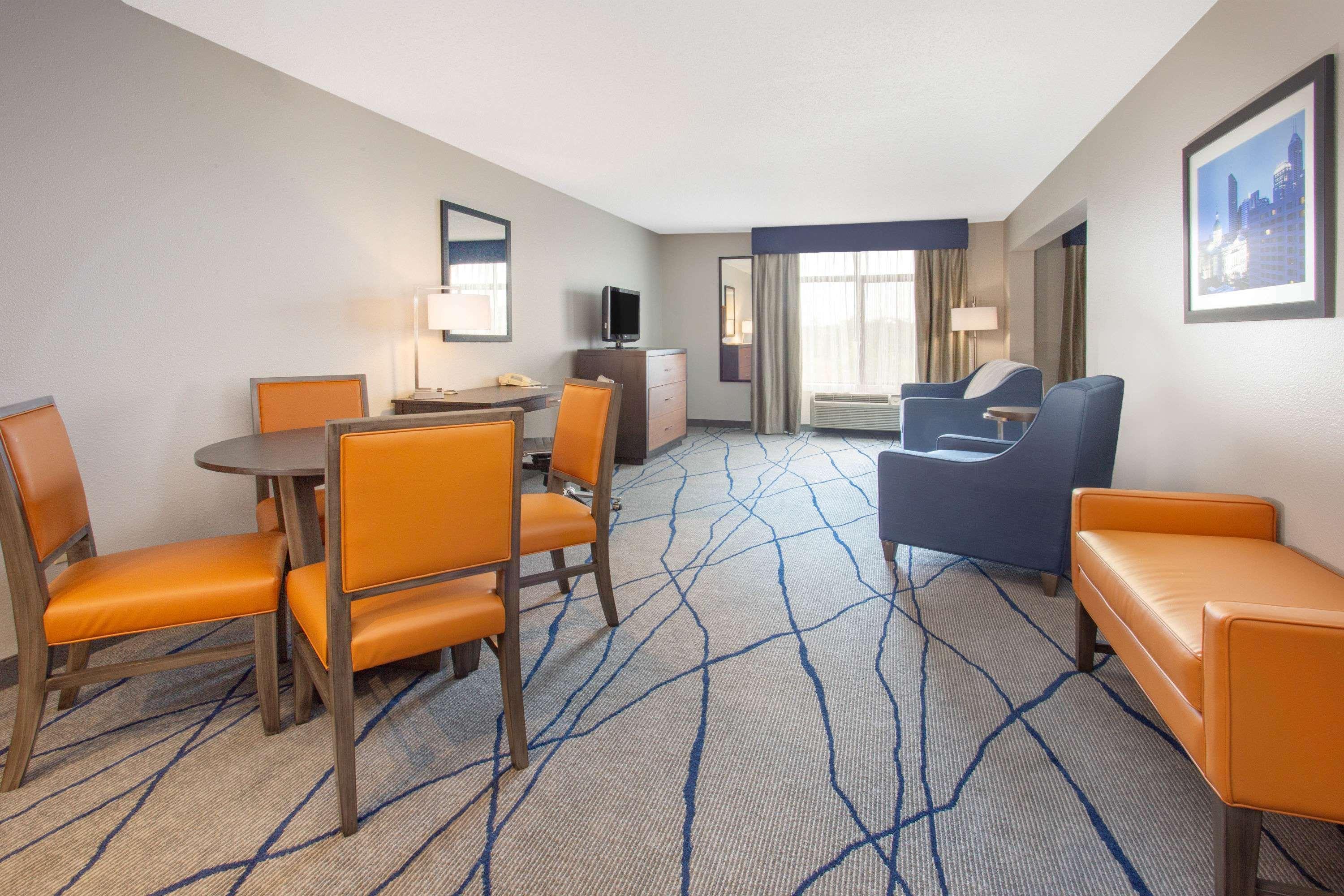 Wingate By Wyndham Indianapolis Airport Plainfield Hotel Exterior photo