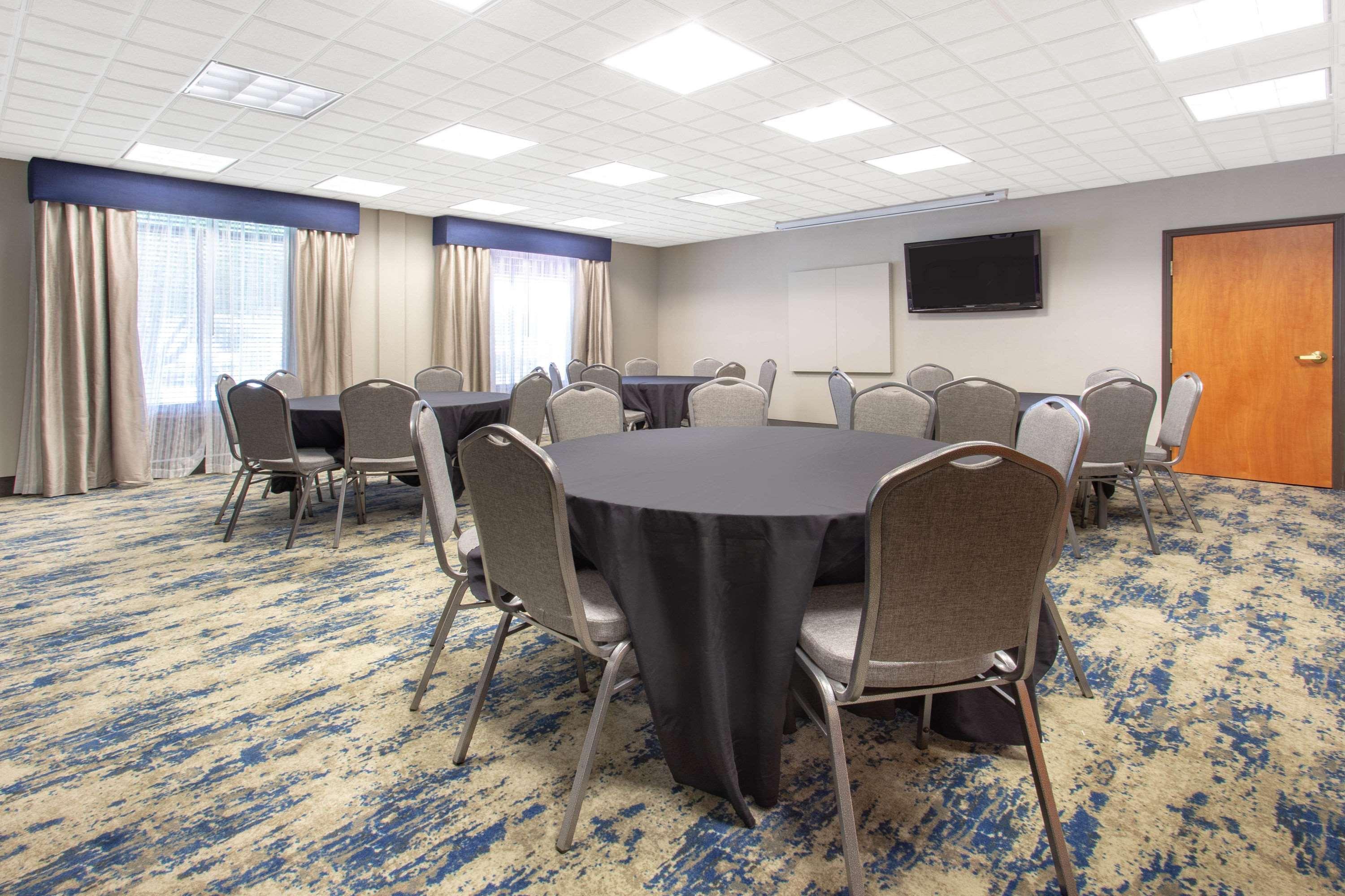 Wingate By Wyndham Indianapolis Airport Plainfield Hotel Exterior photo