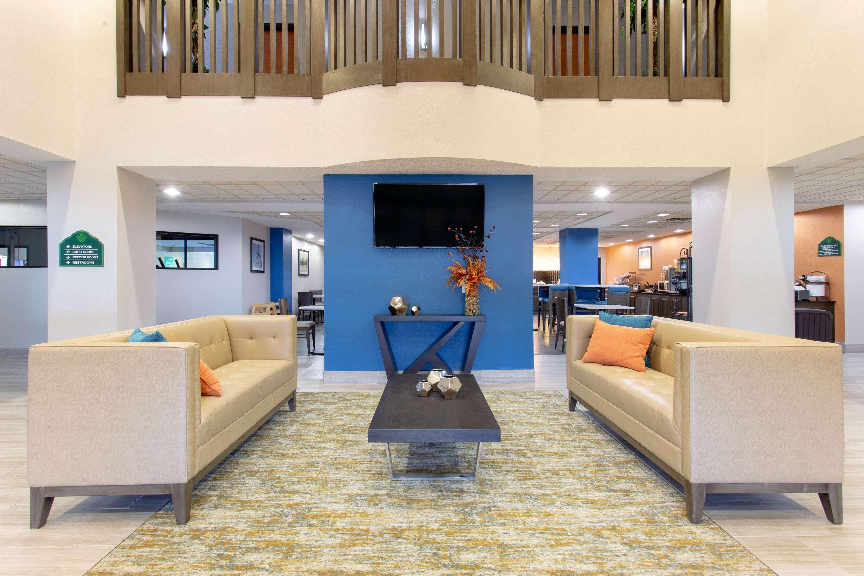 Wingate By Wyndham Indianapolis Airport Plainfield Hotel Exterior photo
