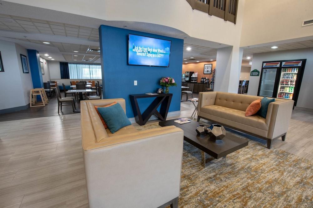 Wingate By Wyndham Indianapolis Airport Plainfield Hotel Exterior photo