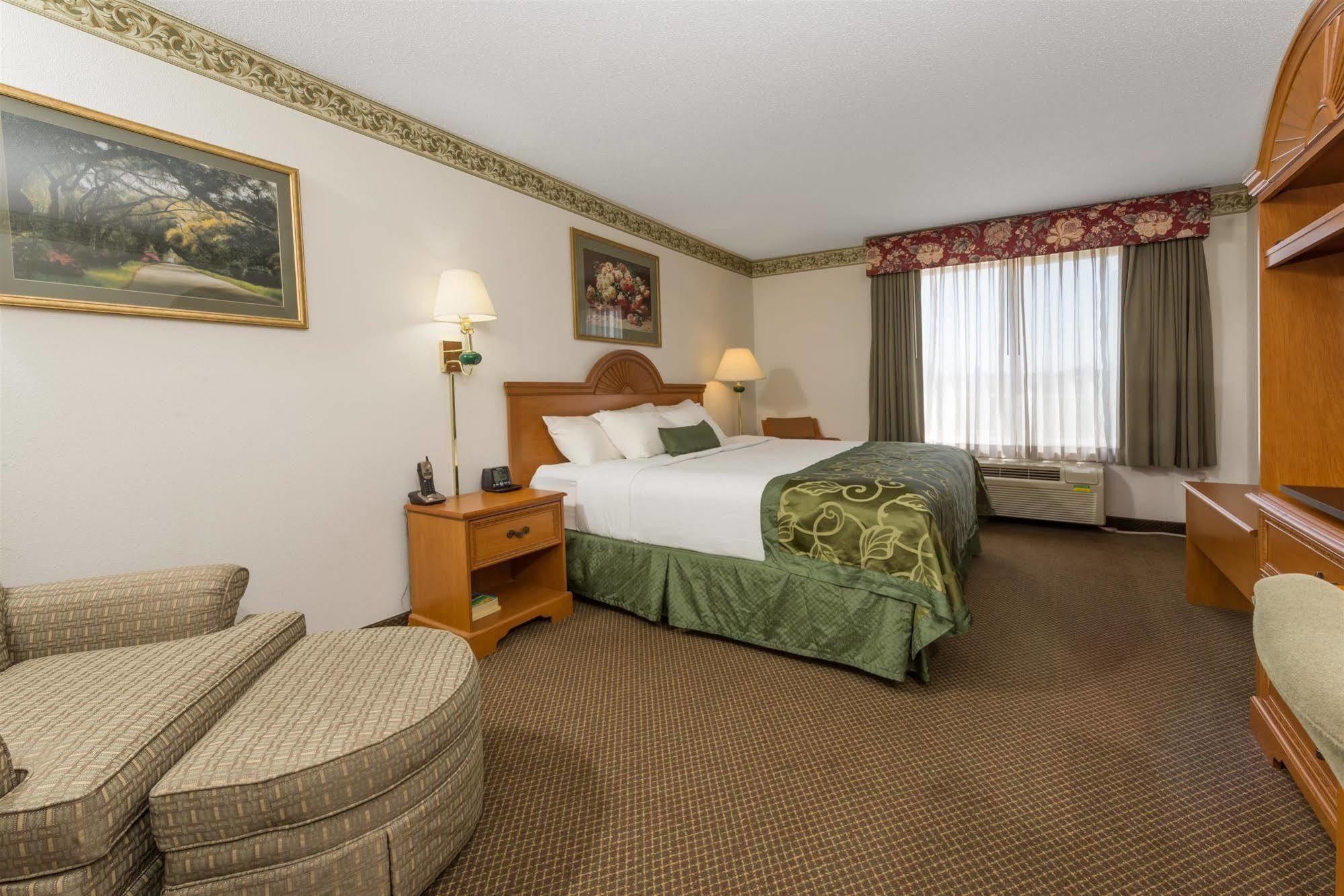 Wingate By Wyndham Indianapolis Airport Plainfield Hotel Exterior photo